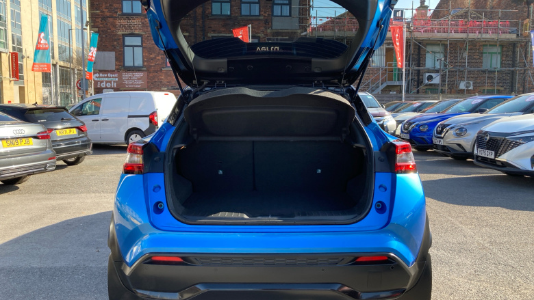 Nissan Juke 1.0 DiG-T Tekna+ 5dr Petrol Hatchback